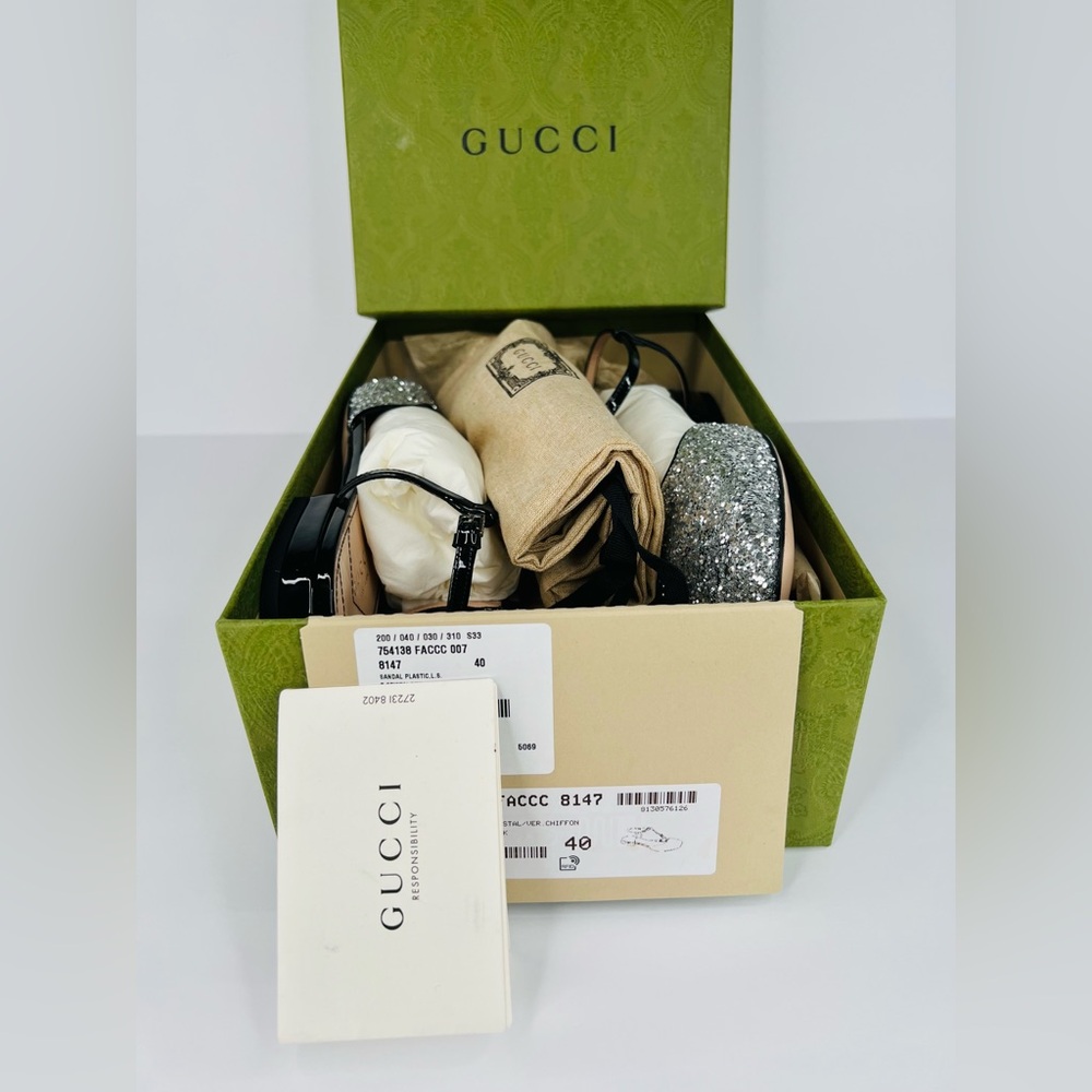 GUCCI PETITE GG SLINGBACK SILVER GLITTER PATENT CHARLOTTE FLATS SIZE EU 40 - Picture 2 of 9